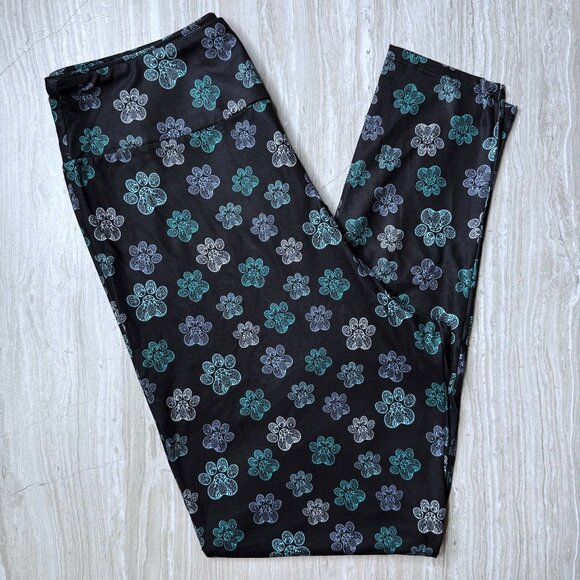 Paisley Paw Print Capri of Full Length Black Leggings - Picture 1 of 3